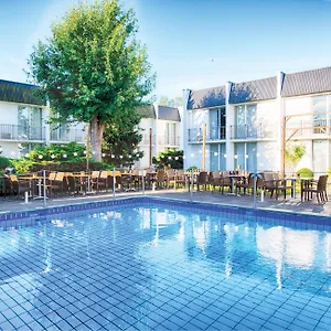 https://holiday-inn-dusseldorf-airport-ratingen.topcolognehotels.com